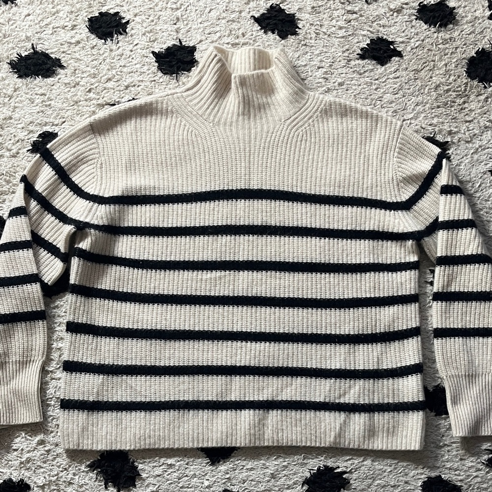 Nordstrom Cashmere Medium Black and Cream Striped Turtleneck Sweater